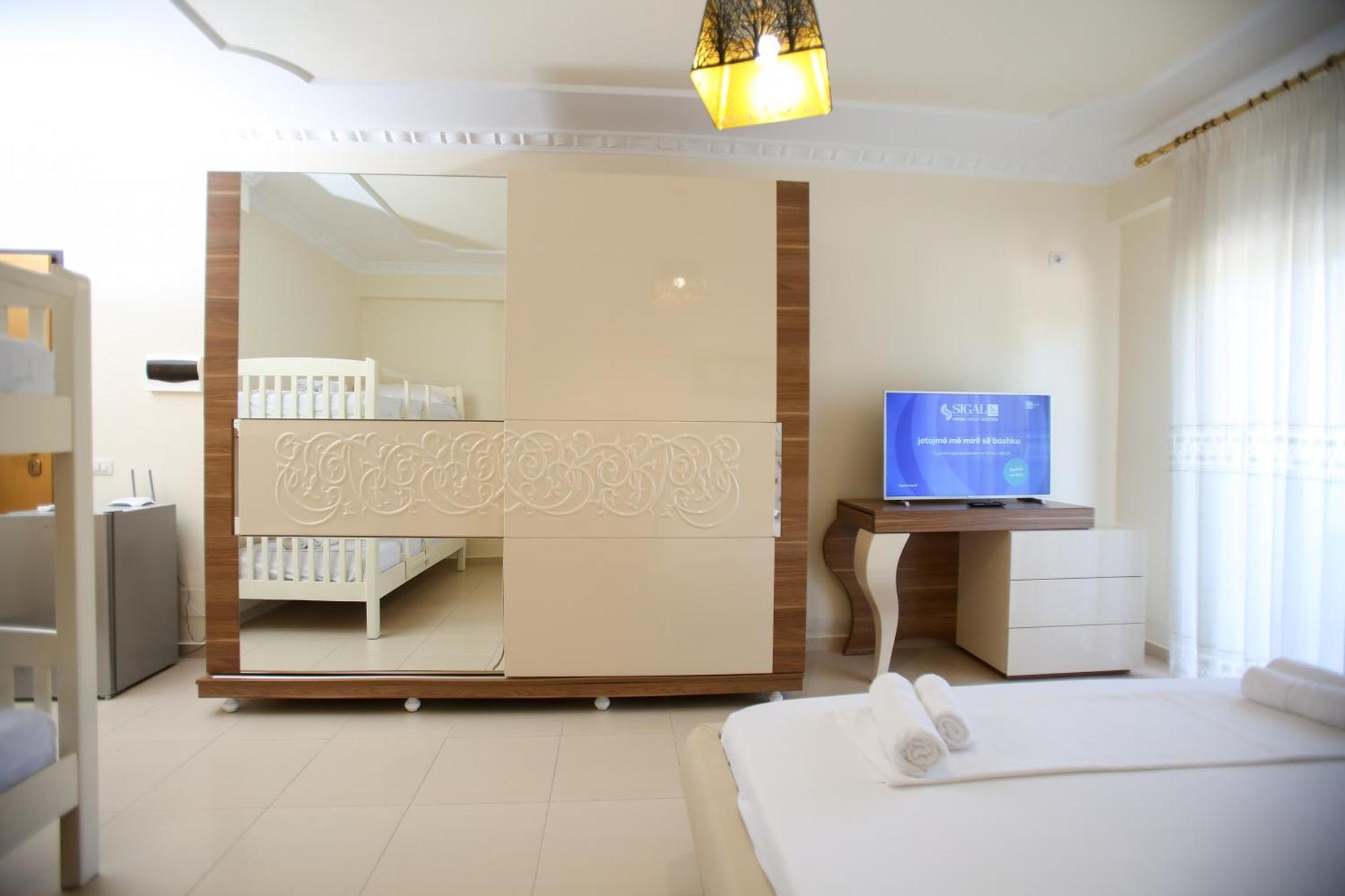 Oasis Beach Residence Vlorë Exterior foto